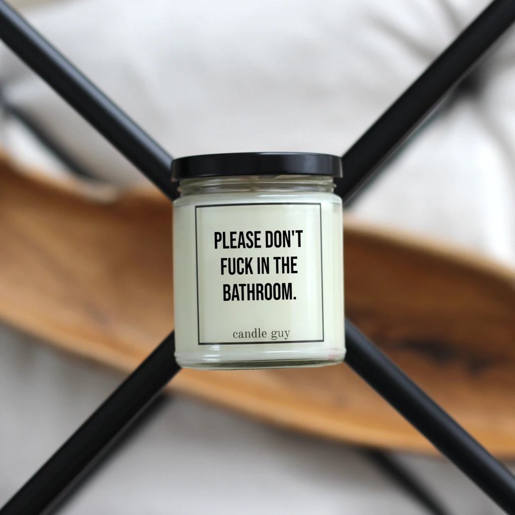 PLEASE DON´T FUCK IN THE BATHROOM - KERTI