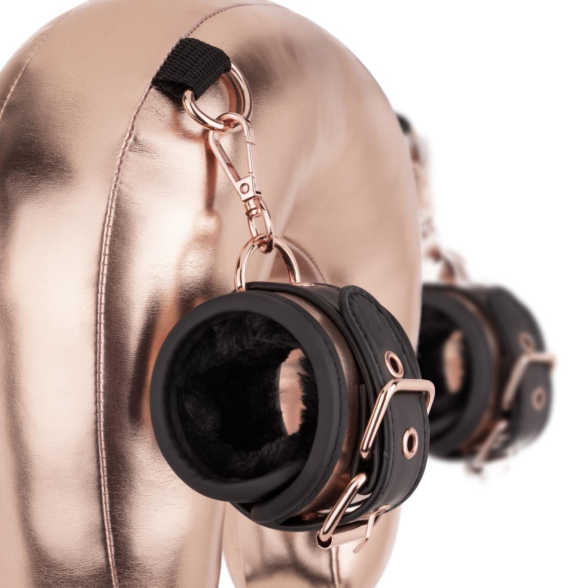 Sling Restraint Bindisett
