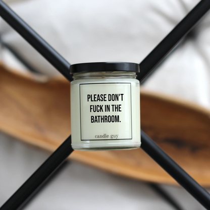 PLEASE DON´T FUCK IN THE BATHROOM - KERTI